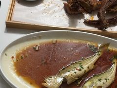 -海盗船. 龙虾烧烤. 酒馆