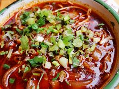 -拈签一笑黄牛肉辣卤串串