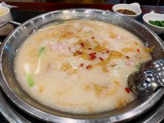 -老来福·非遗酸汤兔(凯旋路店)