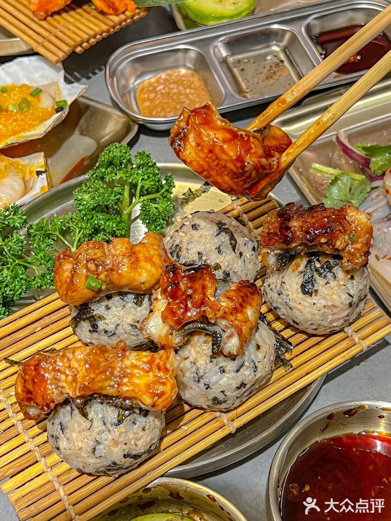 为了这炭烤活鳗鱼！我愿意再来999次 馋了好久好久
