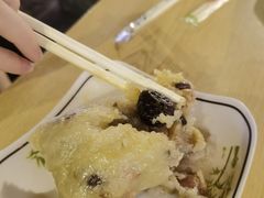 咸蛋黄香菇栗子肉粽-嘉华小吃(蛇口市场店)