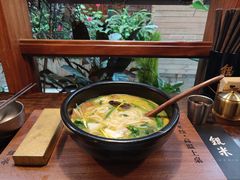 -银米·云南传统过桥米线(双廊黑金冠店)