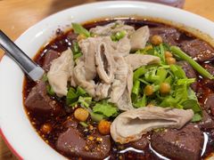 -朱大嘴肥肠血旺(福字街店)