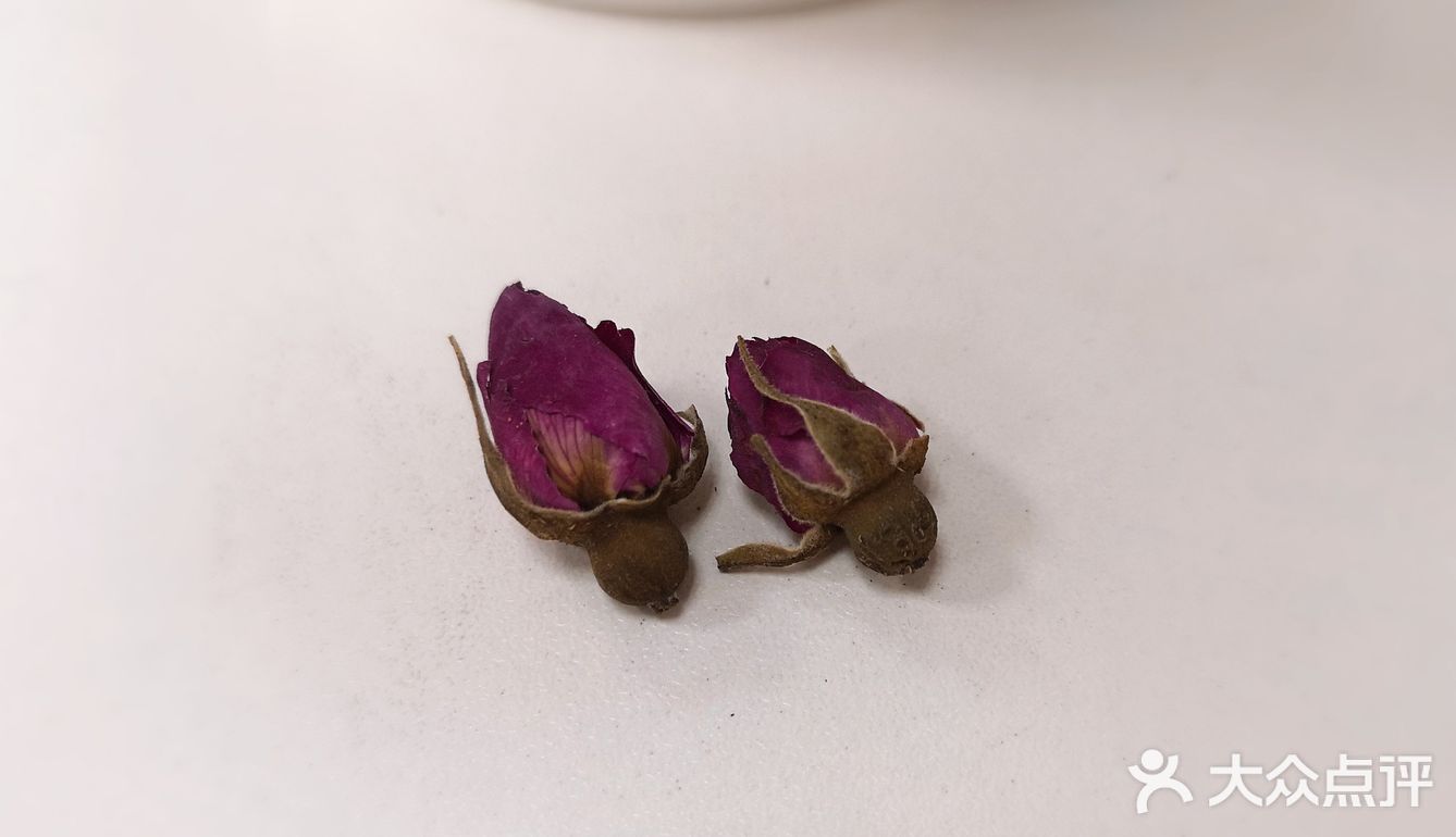 精致下午茶，颜值和口味兼顾的玫瑰鲜奶茶