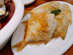 香炸野生鲳鱼-必点海鲜·鲅鱼水饺(鞍山西道店)