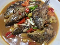 杂鱼-芦茨金富饭庄·25年老字号·专做稻草鸡