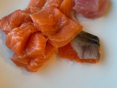 三文鱼-怡豪大饭店·银顶旋转餐厅