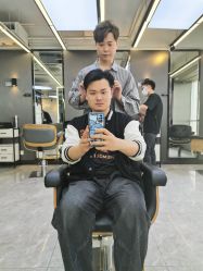 -藤野造型烫发染发