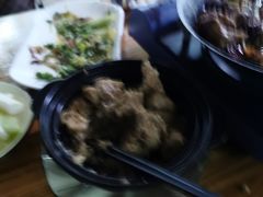 -乡巴佬鼎锅饭