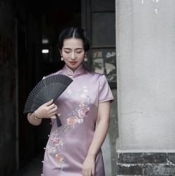 -禾米旗袍妈妈装礼服定制(嘉业国贸店)