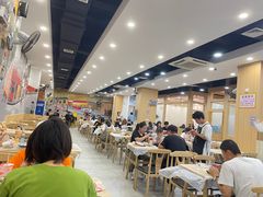 大堂-江城燕子大排档(江汉路步行街店)