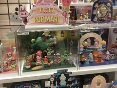 -泡泡玛特POPMART(蓝色港湾店)