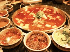 -顶顶汤火牛排火锅·经典铜锅涮肉