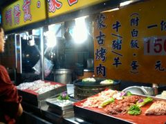 -六合夜市