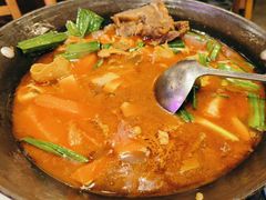 -霄汉牛三鲜湖北砂锅菜(万松园2店)