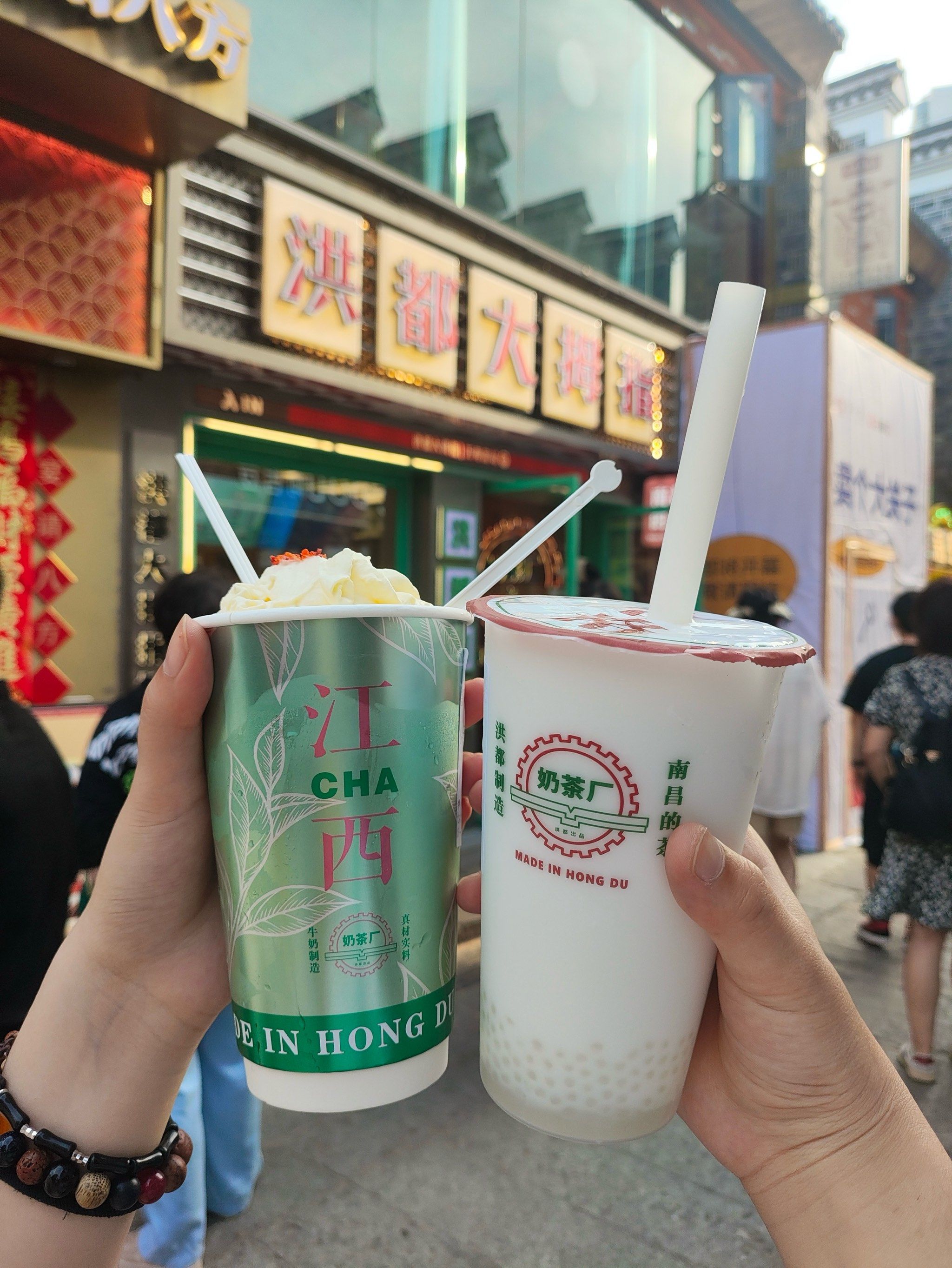 天天领红包南昌本土奶茶——洪都大拇指 来了南昌一天喝三杯 价格