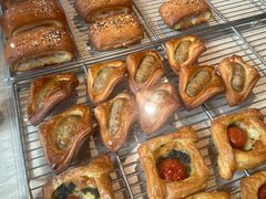 -VERIE BAKEHOUSE
