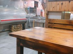 露天位-老东镇啤酒屋海鲜加工·蒸汽海鲜·海鲜烧烤(台东店)