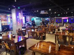 大堂-马路牙子地桌烤肉(工体店)