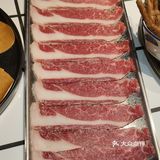 人在火锅店，甜品都快给我吃傻了……