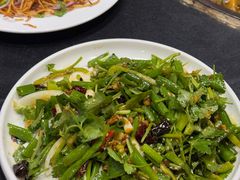 -高家小院铁锅炖大鹅(哈西高铁站店)