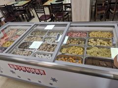 自助取餐区-荣吉招牌自助骨头锅(顾乡店)