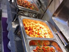 自助取餐区-茅庐川菜