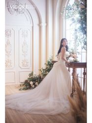 -雪中彩影婚纱摄影·微光艺术中心