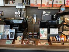 -星巴克(西藏路店)