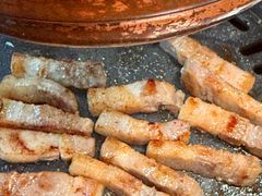 -香猪坊韩国烤肉专属门店(魏公村店)