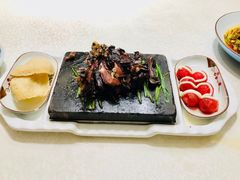 -嫩芽 ·地道重庆菜(十八梯露台夜景店)