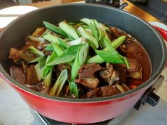 红焖带皮羊肉-丁里羊肉小镇(太宁路口店)