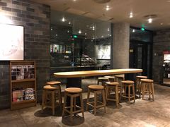 用餐区-星巴克(广州动漫星城东区店)