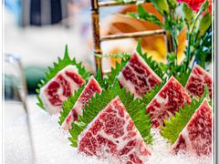 -鼎泰亨·海鲜牛肉餐厅(滨江店)
