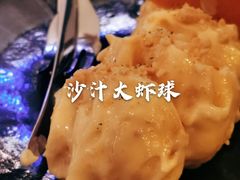 招牌沙汁大虾球-T館·花园艺术餐厅