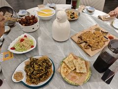 -何适山庄·团餐住宿(水长城P2停车场店)