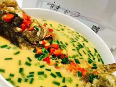 千岛湖火腿红烧鲑鱼-辣公子·千岛湖私房菜(滨江店)