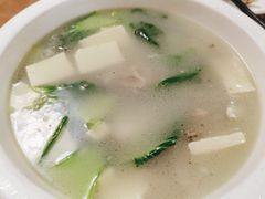 鱼头豆腐汤-新疆红柳花餐厅(新洲店)