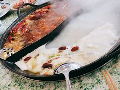 -鸿姐老火锅(疁城新天地店)