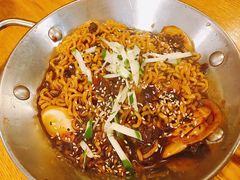 炸酱拉面-富乐满韩国正宗炸鸡韩国料理(虹泉路店)