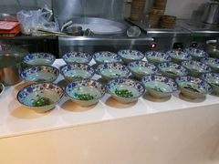 -老新隆牛肉锅贴(新街口店)
