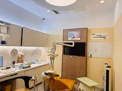 -维乐口腔(美维云门诊陆家嘴店)