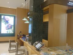 -茂昌眼镜(南京西路店)