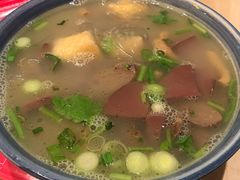 金陵鸭血粉丝汤-弄堂小笼包(西青中北永旺购物中心店)