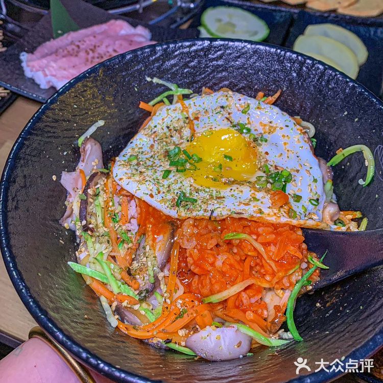 鹅岭二厂有家屋顶烤肉，谁还没有来过？