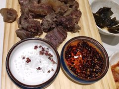 -巷子里小酒馆(繁荣路店)