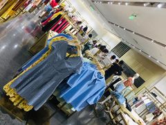 -URBAN REVIVO(济南世茂广场店)