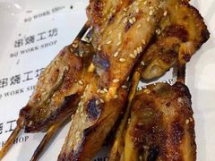 奥尔良口味鸡翅-丽伟的串·烧烤·砂锅(芝麻街店)