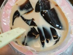 -八婆婆烧仙草(曾厝垵店)