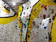 -问山MountQuest攀岩馆